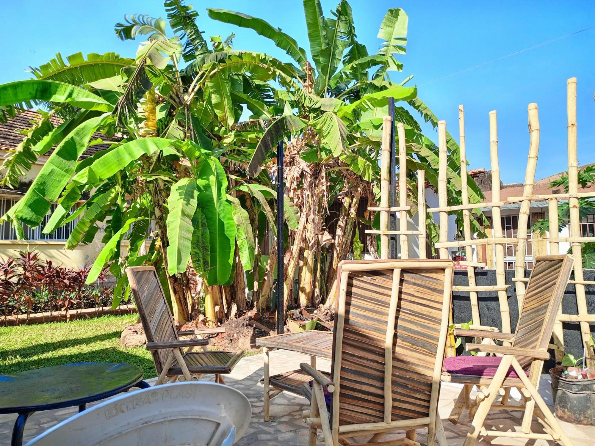 Casa Cacheu Homestay Guest House Бисау Экстерьер фото